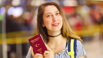 4 gençten 3’ü başka bir ülkeye göç etmek istiyor