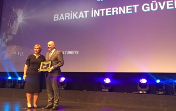 Barikat, bir kez daha bilişim devleri arasında yerini aldı