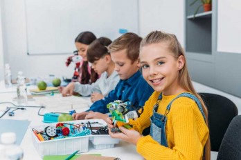 Küçük bilim insanları için BİLİMİX’ten sömestr hediyesi önerileri
