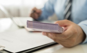 Kapanma döneminde ihtiyaç kredisi başvuruları yüzde 30 azaldı
