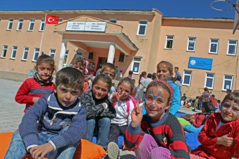7. Sinemasal Film Festivali, Doğu Anadolu etabında 30 bin çocuğa ulaştı!